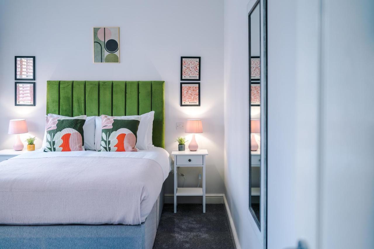Beechwood Lodge Serviced Apartment Ковънтри Екстериор снимка