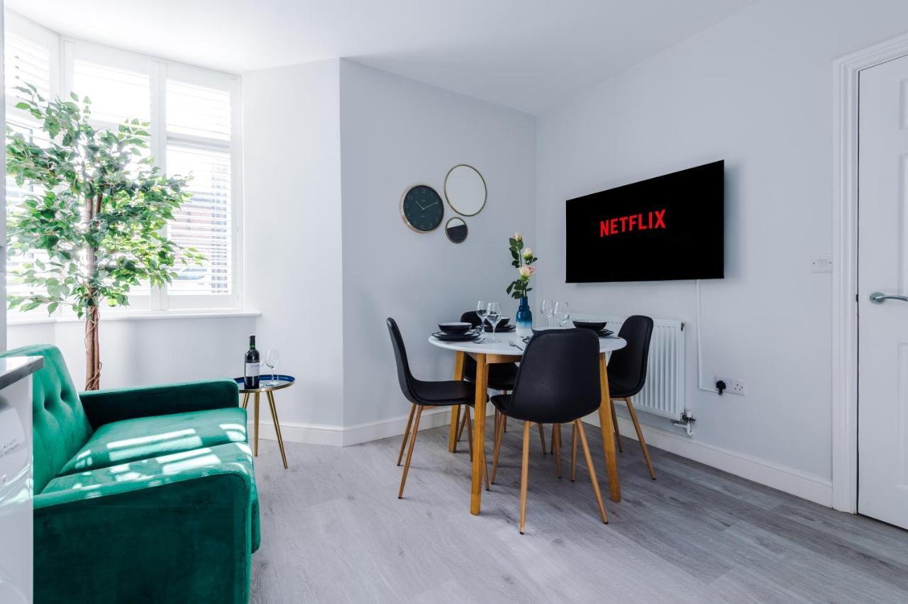 Beechwood Lodge Serviced Apartment Ковънтри Екстериор снимка